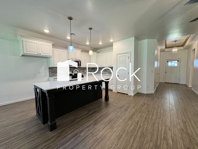 Building Photo - Beautiful 3 Bedroom Home in Azalea Farms in Noble