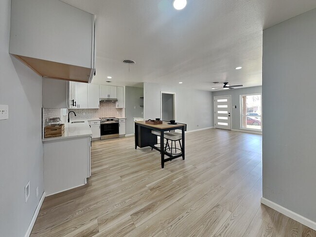 Foto del edificio - 2111 Melissa St