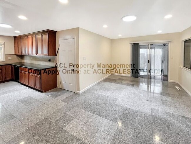 Foto del edificio - Bright 3-Bed, 2-Bath Hayward Hills Home wi...