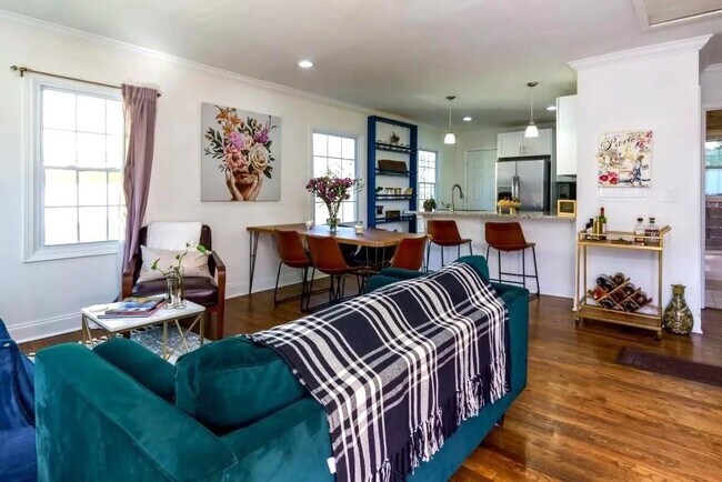 Foto del edificio - 45 Holly Rd NW