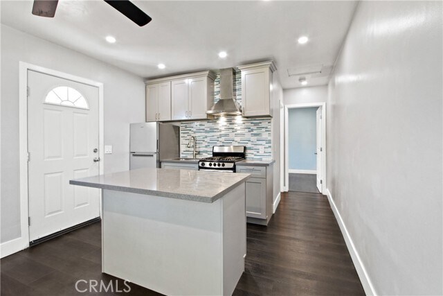 Foto del edificio - 9218 Canford St