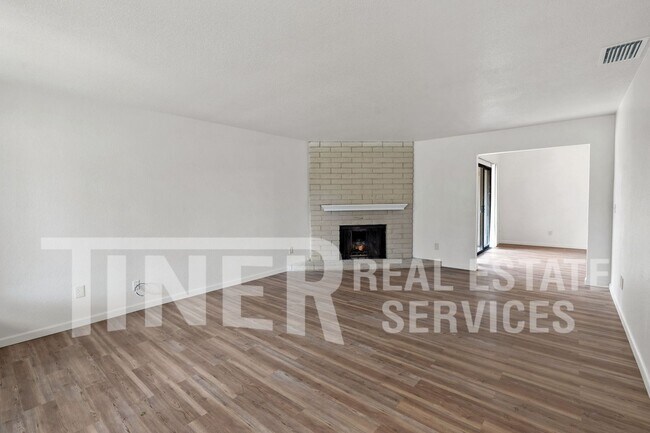 Building Photo - 2429 Camino Park Ct