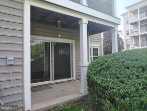 Building Photo - 17701 Kilmarnock Terrace