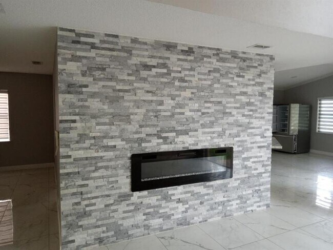 Foto del edificio - 1602 SW 159th Ave
