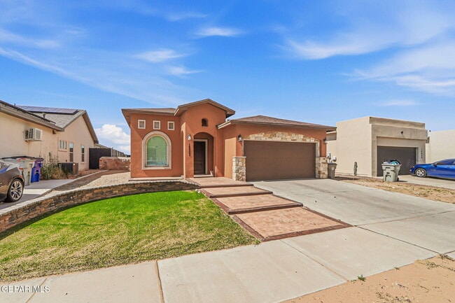 Building Photo - 14925 Tierra Mirage Ave