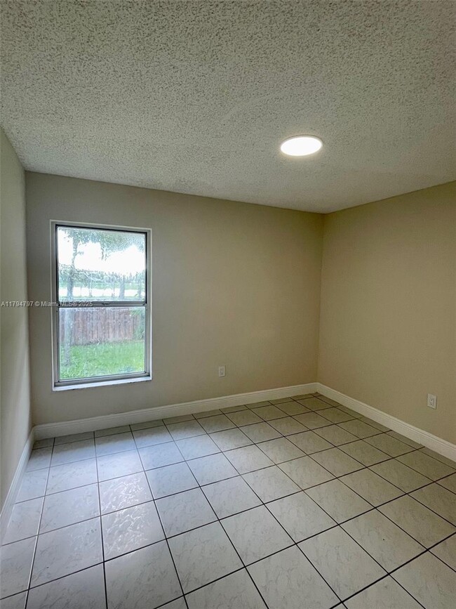 Building Photo - 21681 SW 97th Ct