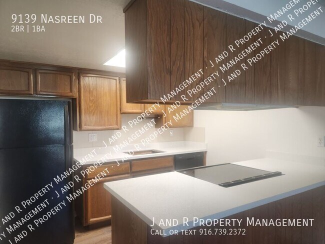 Foto del edificio - 9139 Nasreen Dr