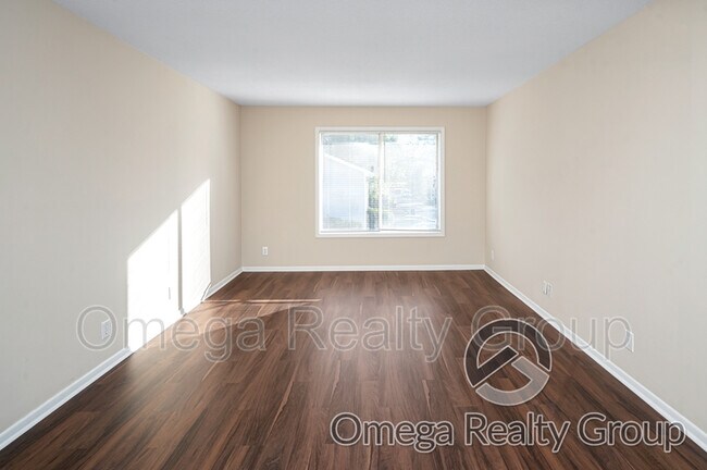 Building Photo - 2901 18th Ave