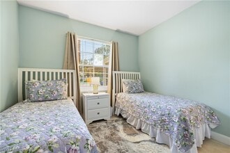 Building Photo - 757 Wiggins Lake Dr