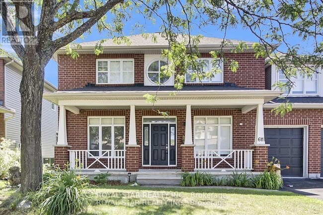 Photo du bâtiment - 611 Devonwood Cir