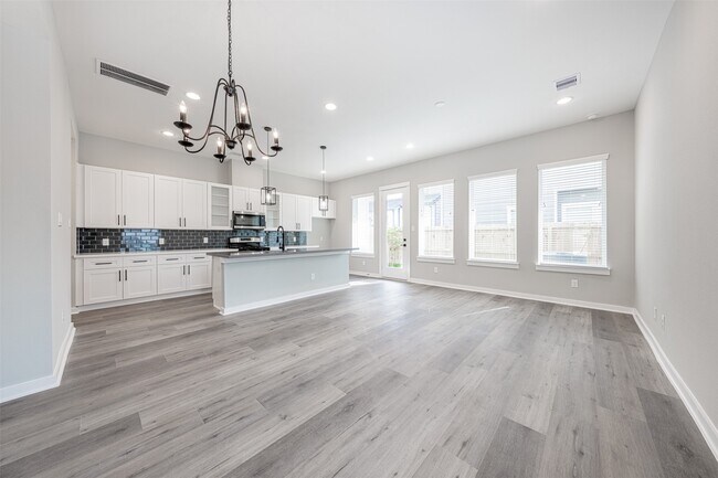 Foto del edificio - 8402 Berry Green Ln
