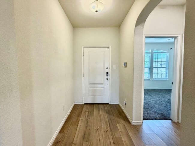 Building Photo - 4016 Spur Trail Dr