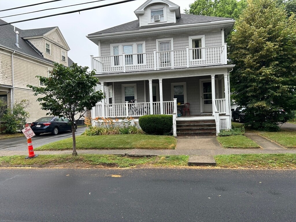 Foto principal - 42 Everett St
