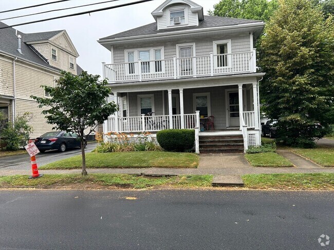 Building Photo - 42 Everett St
