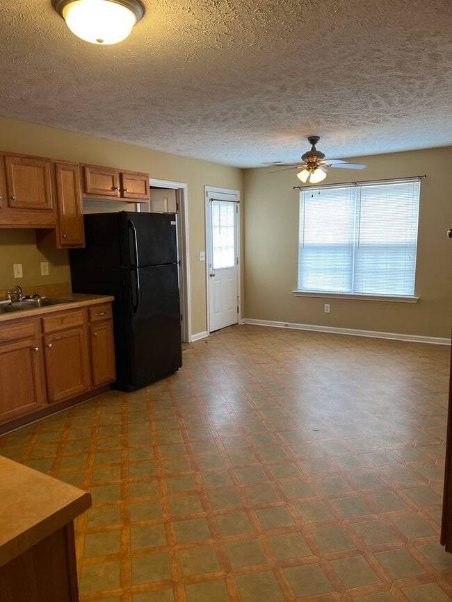 Building Photo - Buchanan Estates in Christiana!