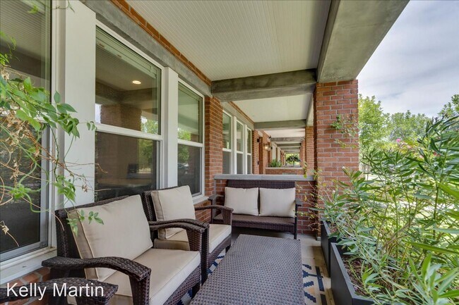 Foto del edificio - 2 br, 2.5 bath House - 808 N. 4th Ave #8