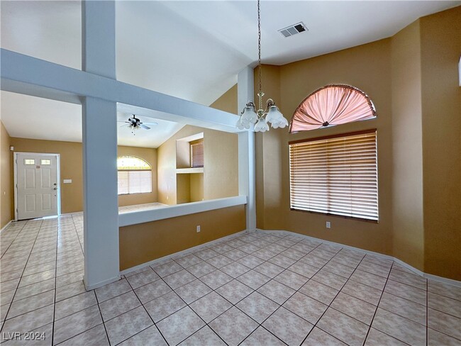 Foto del edificio - 1510 Silver Glen Ave