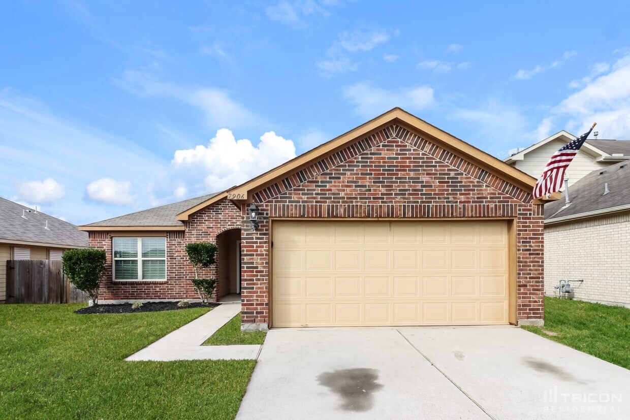 Foto principal - 7906 W Red Oak Ln