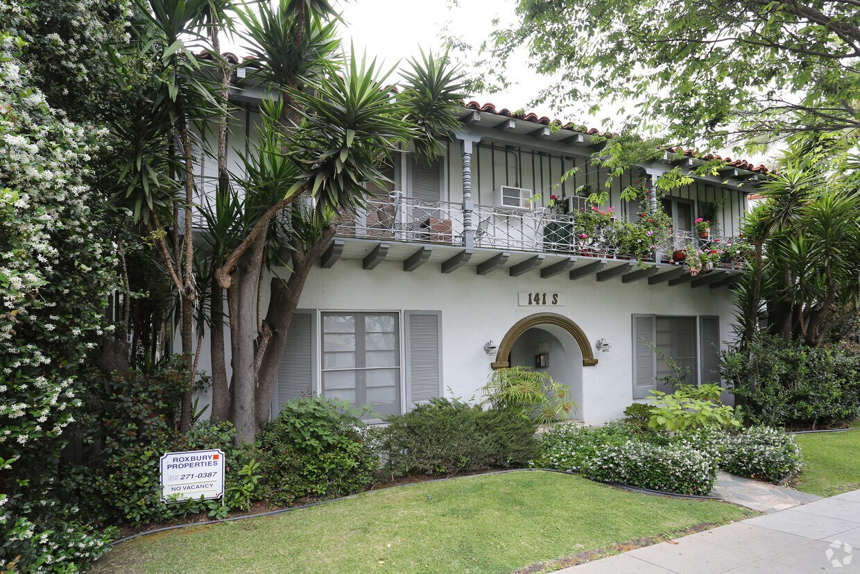 141 S Roxbury Dr, Beverly Hills, CA 90212 Apartments in Beverly Hills, CA