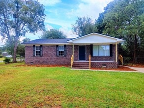 Building Photo - 778 University Forest Cir