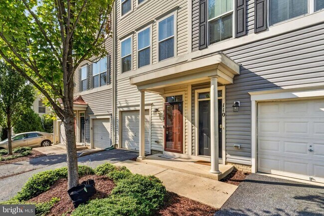 Building Photo - 112 Shamrock Dr