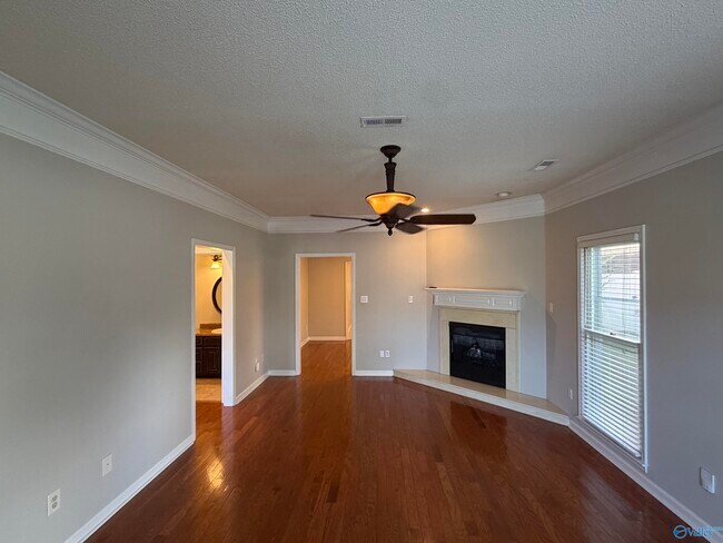 Foto del edificio - 2410 Brookline Ct S W