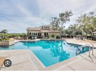 Building Photo - 1401 S Palmetto Ave