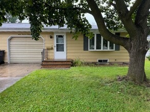 Building Photo - 1225-1227 Primrose Ln