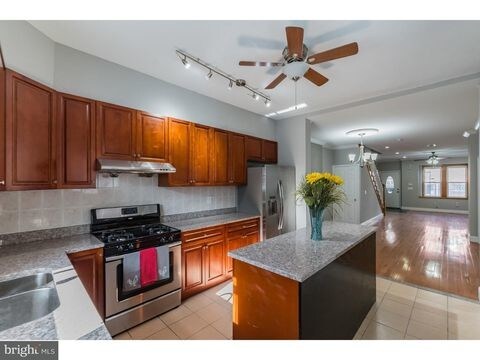 Foto del edificio - 1728 S 18th St