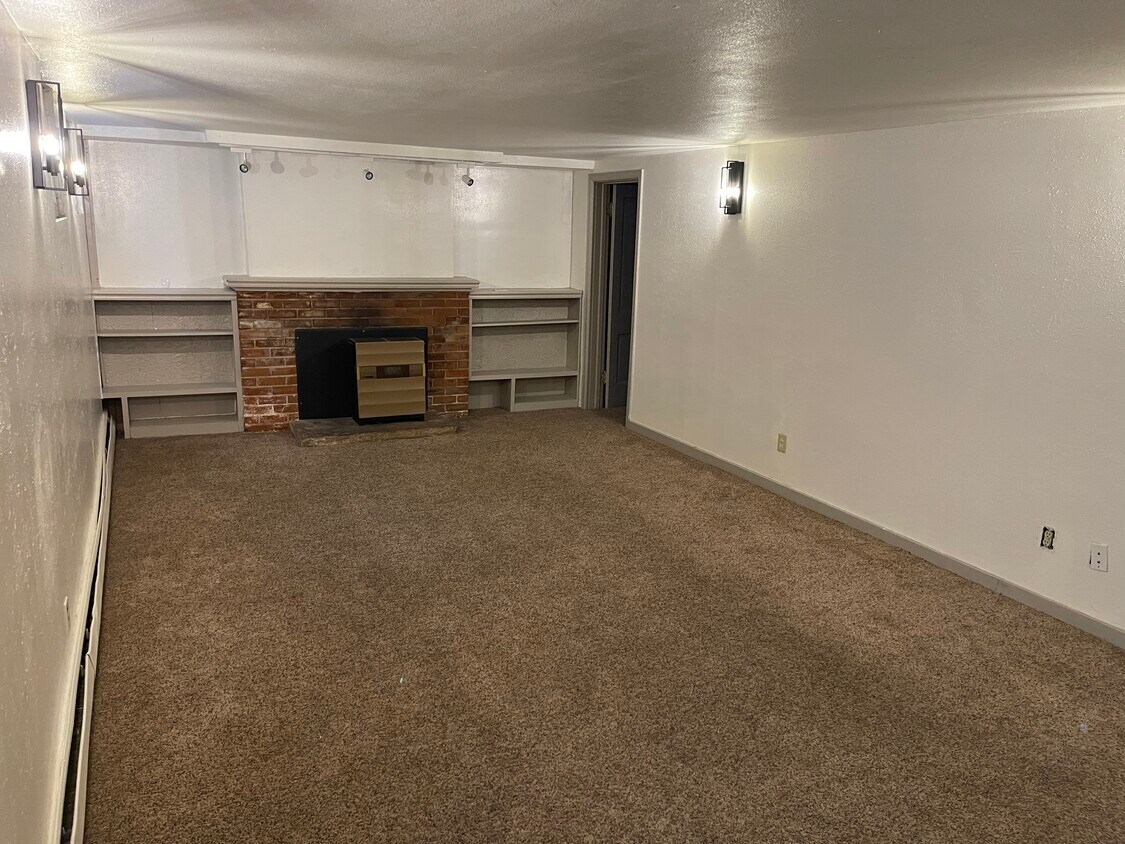 318 S 15th St, Laramie, WY 82070 House Rental in Laramie, WY