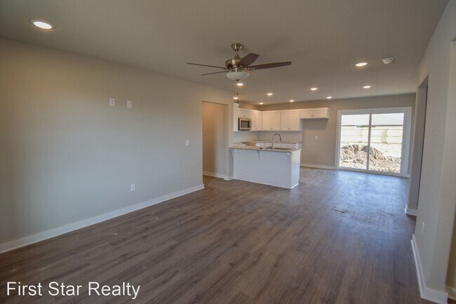 Building Photo - 3 br, 2 bath House - 314 N Wyandotte Street
