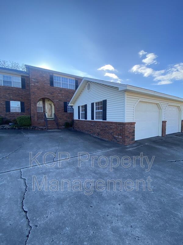 Foto del edificio - 2600 Brooken Hill Dr