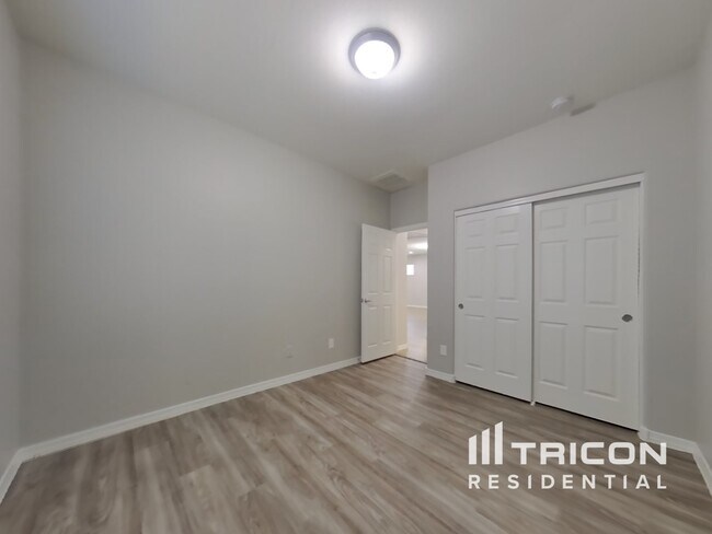 Building Photo - 26407 N 166th Ave
