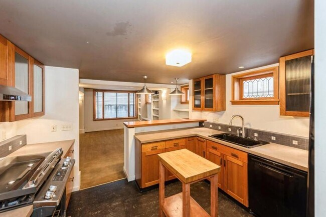 Foto del edificio - 1 bedroom in Seattle WA 98103