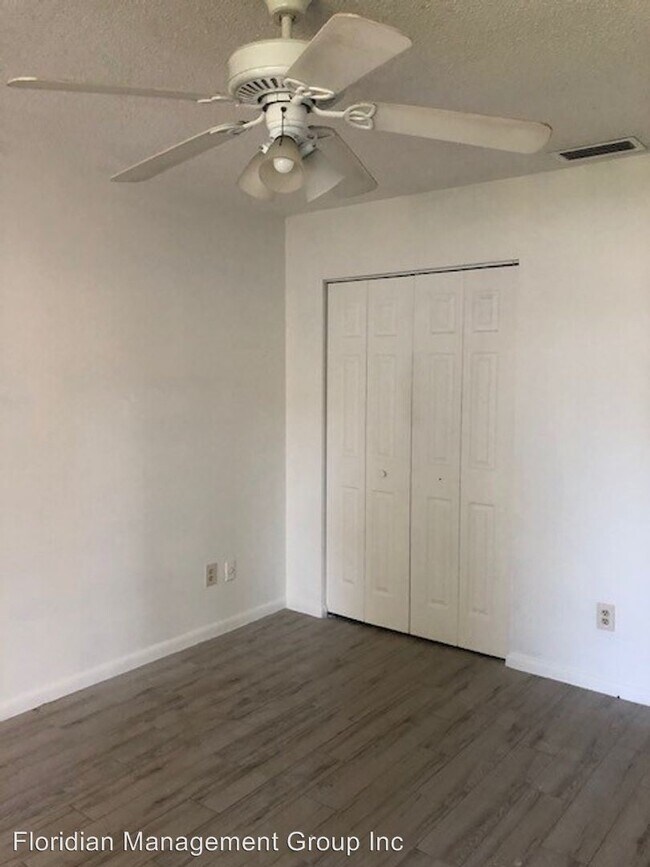 Foto del edificio - 4406 SE Village Rd