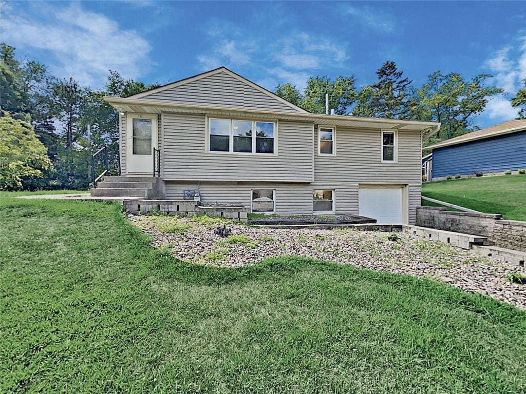 710 Eldridge Ave W, Roseville, MN 55113 House Rental in Roseville, MN