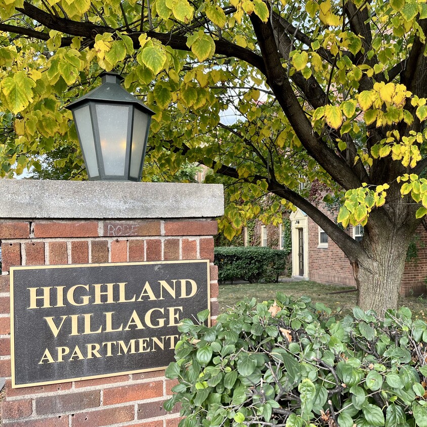 Foto principal - Highland Village Apartments