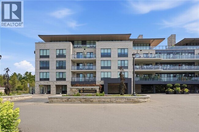 Photo du bâtiment - 6523 Wellington Rd 7