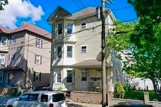 Building Photo - 337 Tinkham St