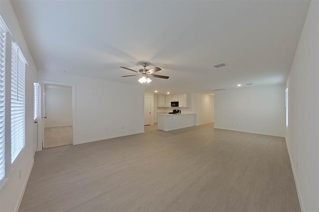 Foto del edificio - 834 Ginkgo Wy