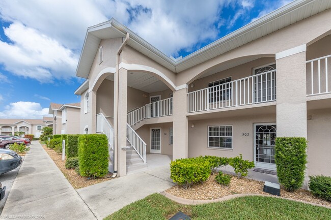 Building Photo - QUINTESSENTIAL SEASONAL RENTAL