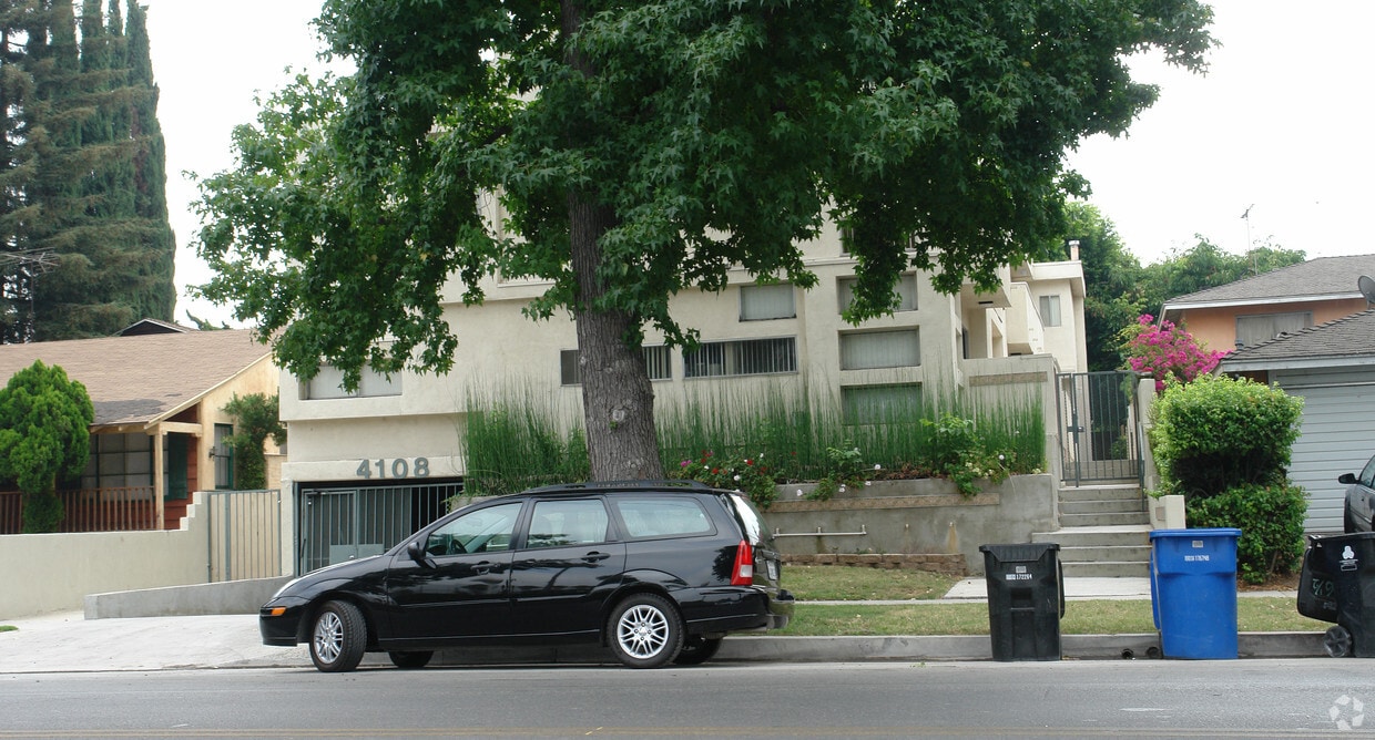 Building Photo - 4108 Whitsett Ave