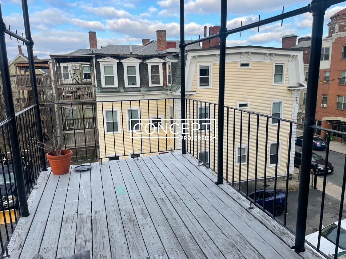 Photo - 369A Centre St. Unit 4TS