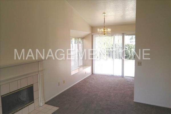 Building Photo - 2465 Spectacular Bid St