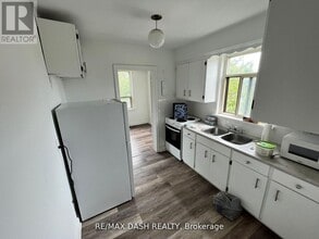 Building Photo - 52 Neptune Dr