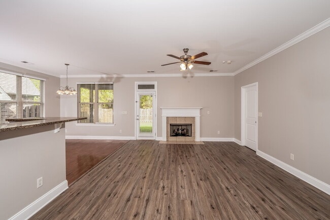 Building Photo - 1140 Overlook Dr