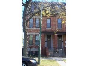Building Photo - 4321 S Ellis Ave