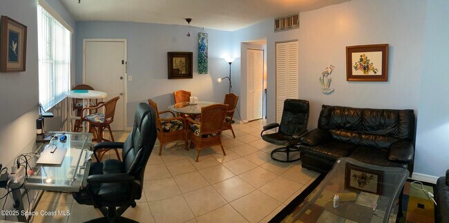 Foto del edificio - 8401 N Atlantic Ave