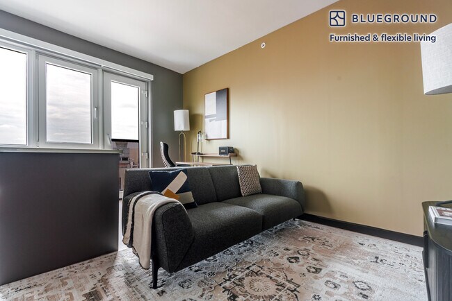 Foto del edificio - 1313 L St NW