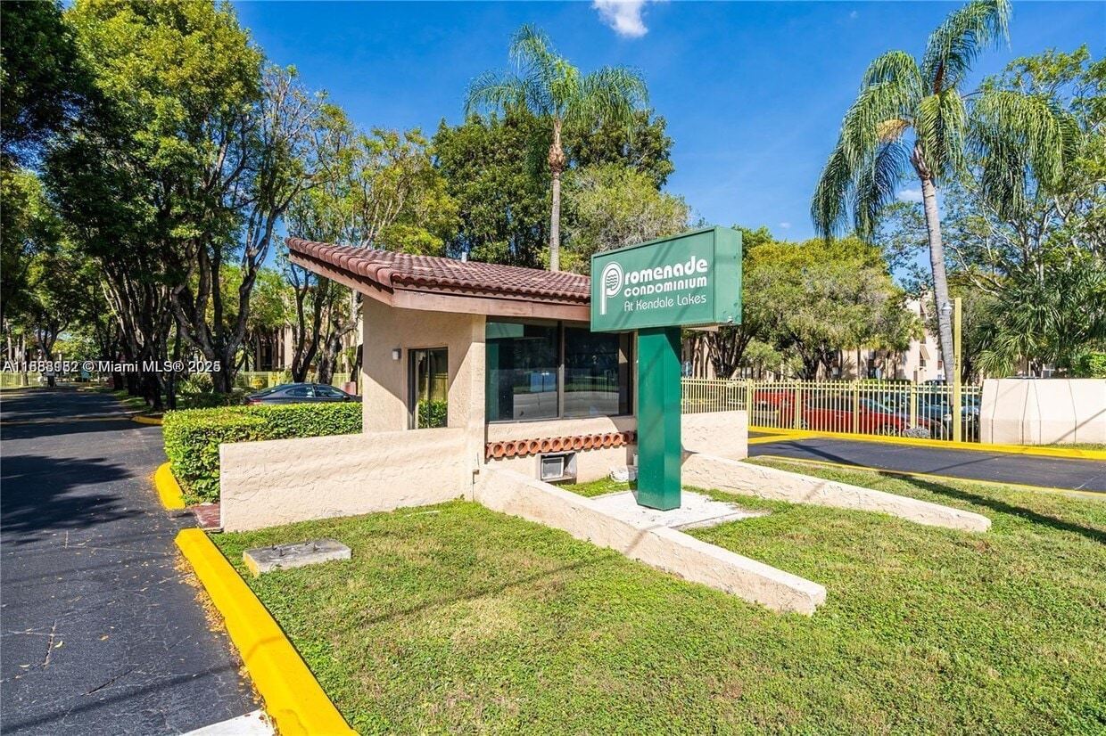 Foto principal - 14201 N Kendall Dr